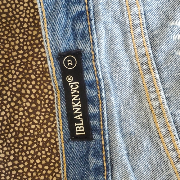 BLANKNYC High Rise Shorts - Picture 6 of 10